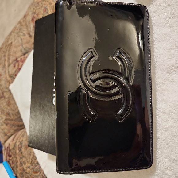 CHANEL CAMILIA FLOWER WALLET *****SALE****** - Picture 4 of 16